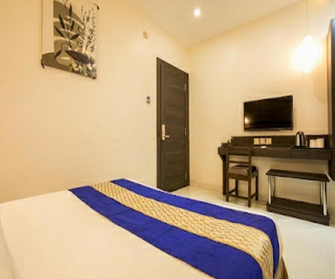 Cherrystay Kiran Inn Indore Exterior photo